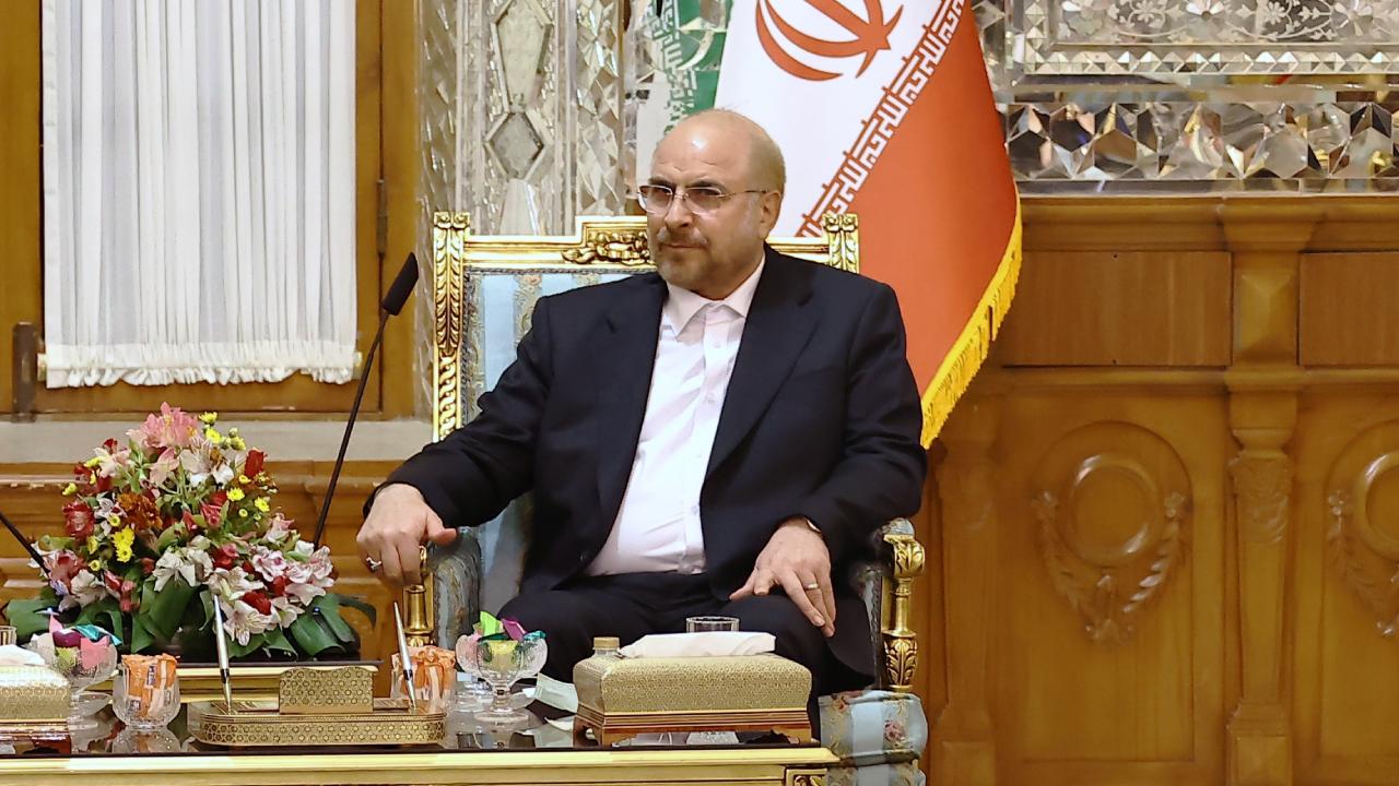 İran basını: ABD ile Pakistan’daki görüşmelerde İran’ı Meclis Başkanı Kalibaf temsil edecek