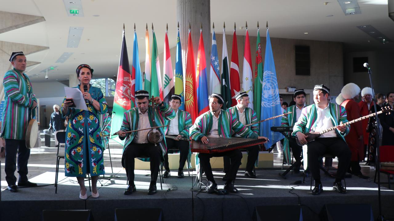 Paris’teki UNESCO merkezinde nevruz etkinliği düzenlendi