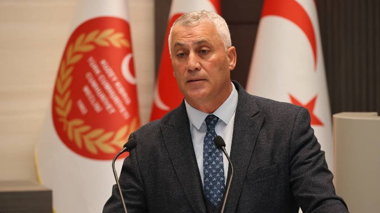 Amcaoğlu: Ekonomide sıkışma kaçınılmaz, önlem almak zorundayız