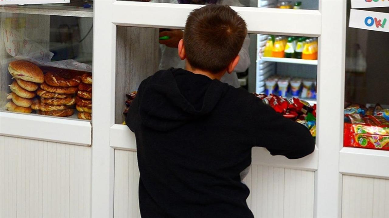 İstanbul’da 100 bin öğrenciye kantin kart