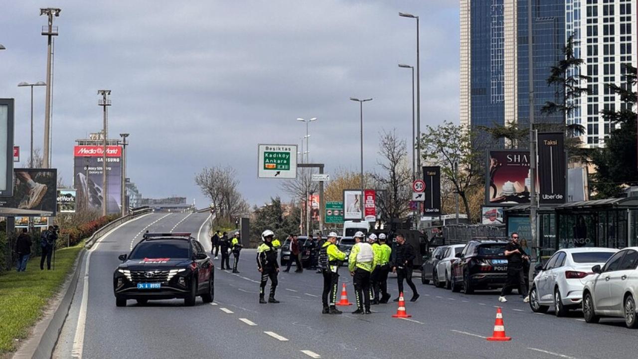 Beşiktaş’ta polis noktasına yönelik terör saldırısına ilişkin gözaltı 16’ya yükseldi