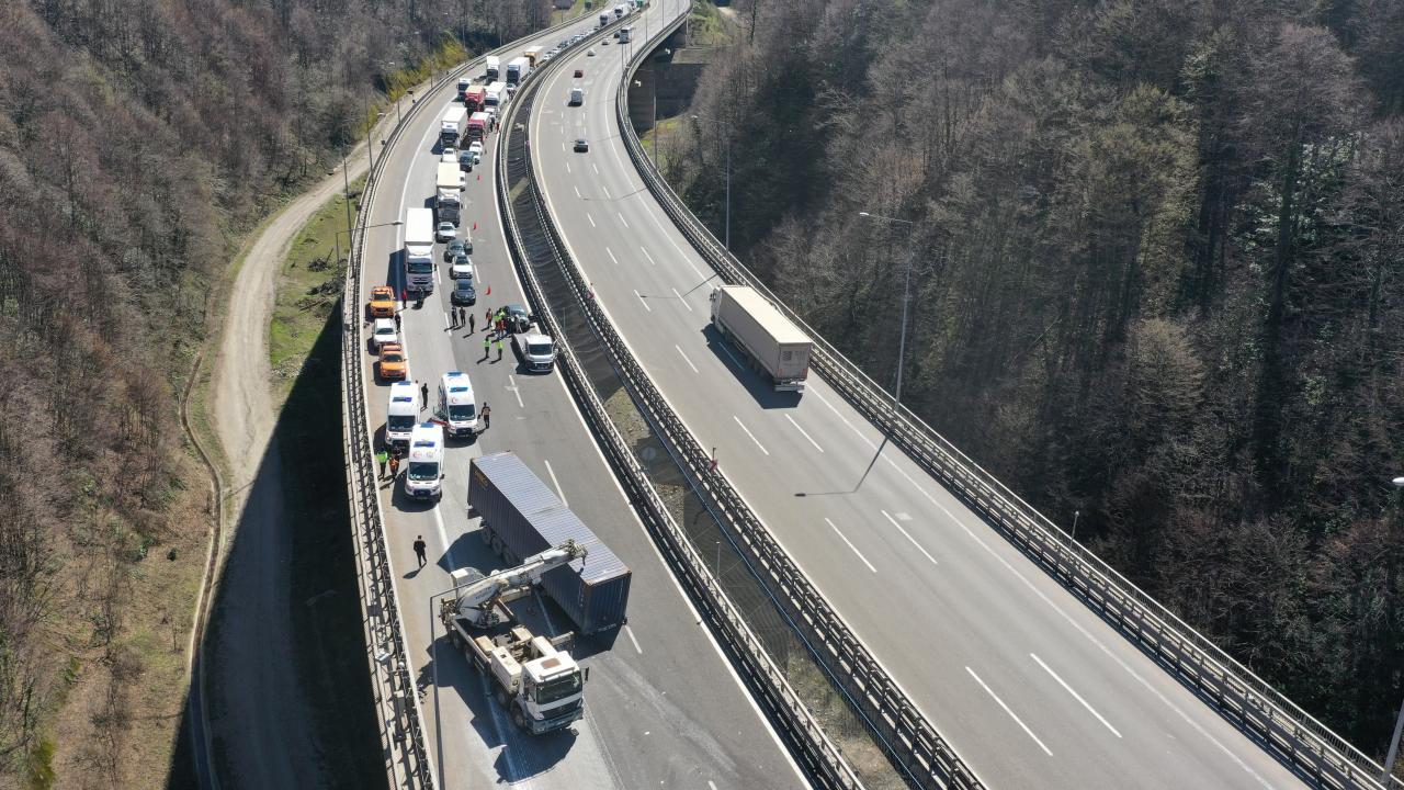 Anadolu Otoyolu’nda zincirleme kaza