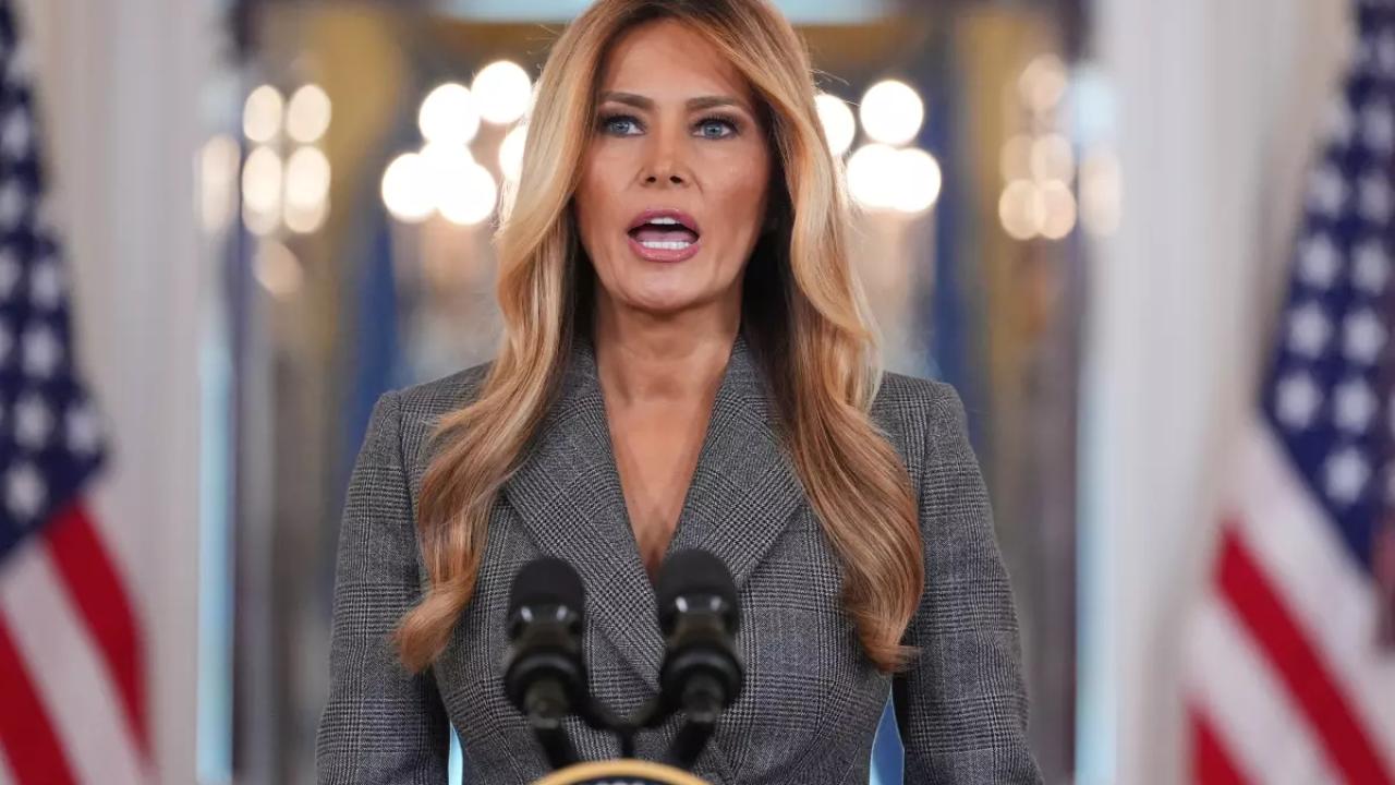 ABD’li Demokrat Temsilci, Melanie Trump’ın Epstein davasıyla ilgili ifade vermesini talep etti