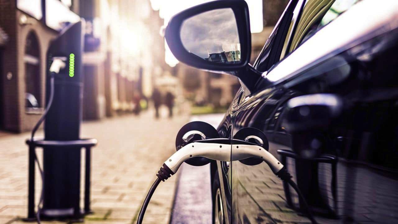 Türkiye’de Elektrikli Otomobil Devrimi: Sayı 424 Bini Aştı!