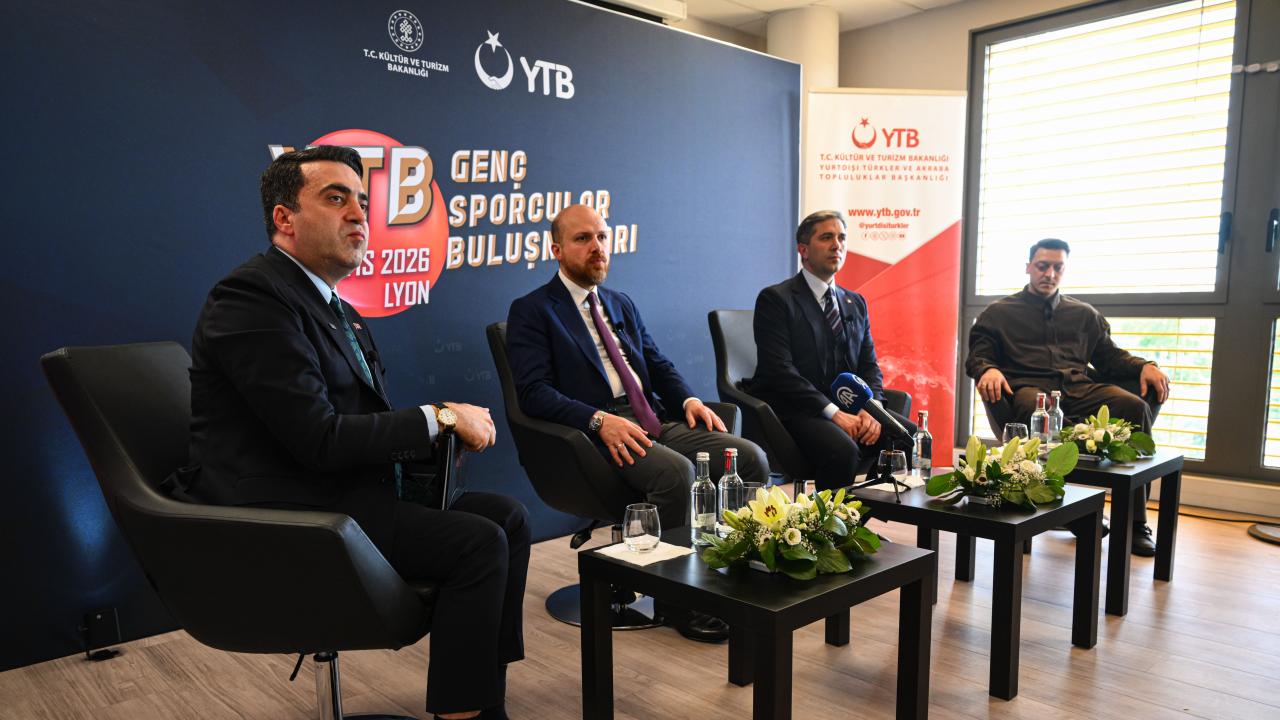Genç Türk Sporcular Fransa’da Buluştu: Mesut Özil ve Bilal Erdoğan’dan İlham Veren Mesajlar