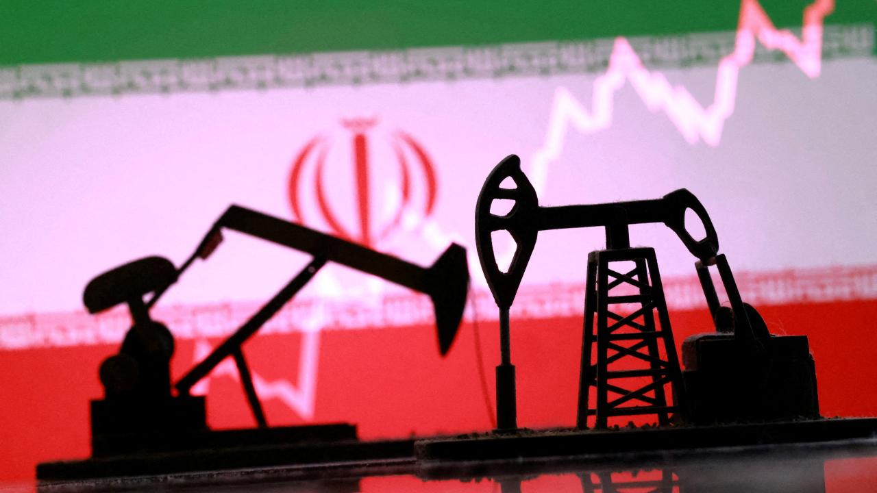 Küresel petrol fiyatları ABDİran savaşı öncesindeki en düşük seviyeye geriledi