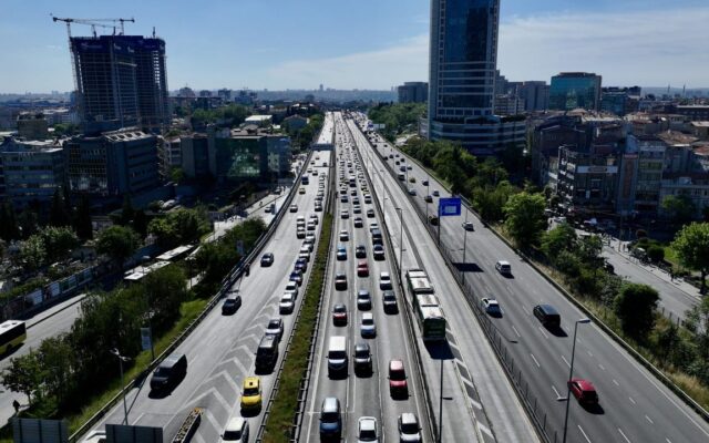 İstanbul ve Ankara’da bazı yollar trafiğe kapatılacak