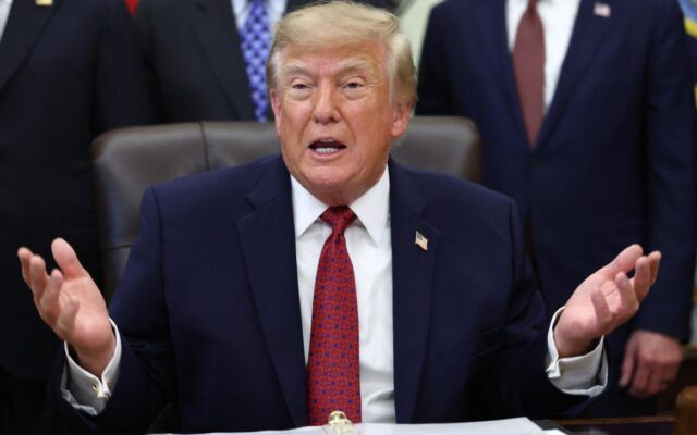 Trump, İran’la müzakereleri yeniden başlatması için Vance’i görevlendirdiği iddiasını yalanladı