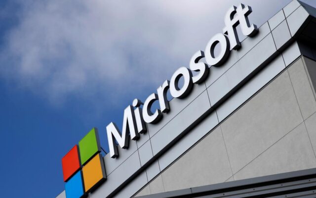 Binlerce kişiyi işten çıkaracağını duyuran Microsoft’un karı rekor seviyede arttı