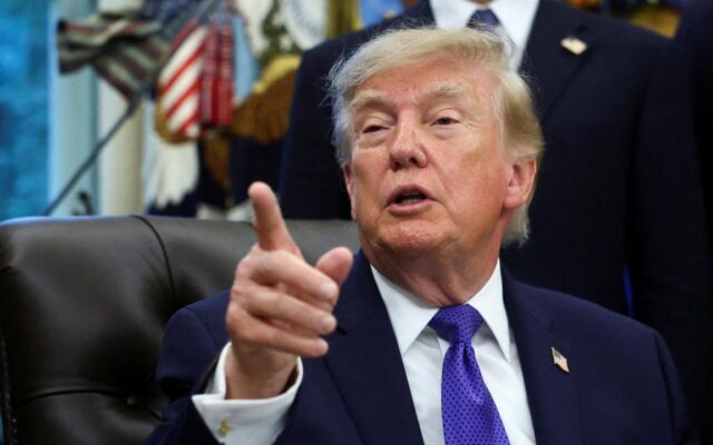 ABD Başkanı Donald Trump’ın BBC’ye açtığı hakaret davası eksik belgeler nedeniyle düşebilir
