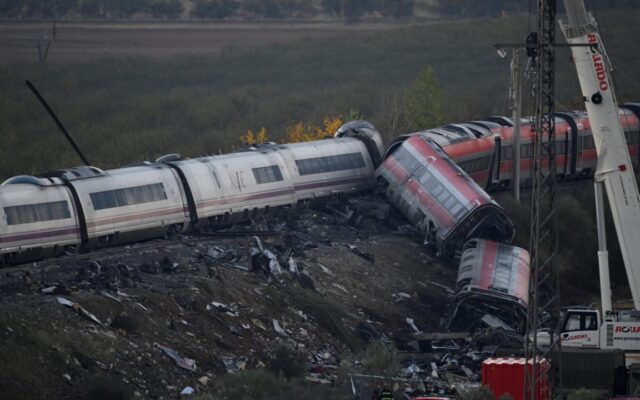 İspanya’da tren faciasının ardından 3 günlük ulusal yas ilan edildi
