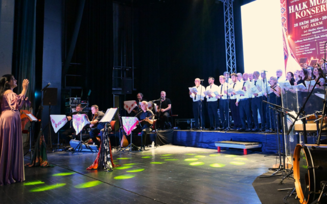 LBO Halk Müziği Korosu konser verdi